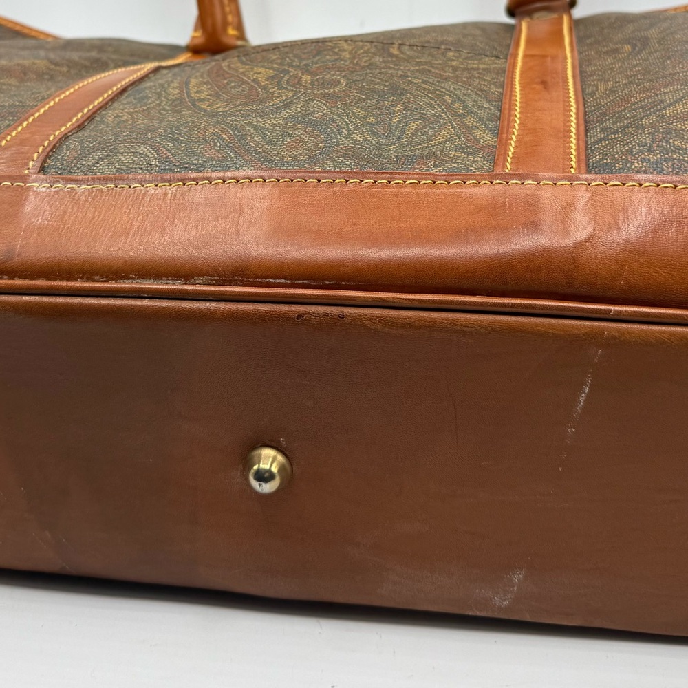 PERUZZI Paisley Tote and Crossbody Bag Set - Picture 4 of 12